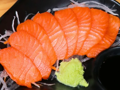 แซลมอนซาซิมิ - Salmon Sashimi