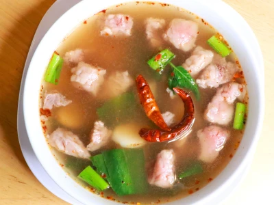 ต้มแซ่บเนื้อโคขุน - Spicy Beef Soup