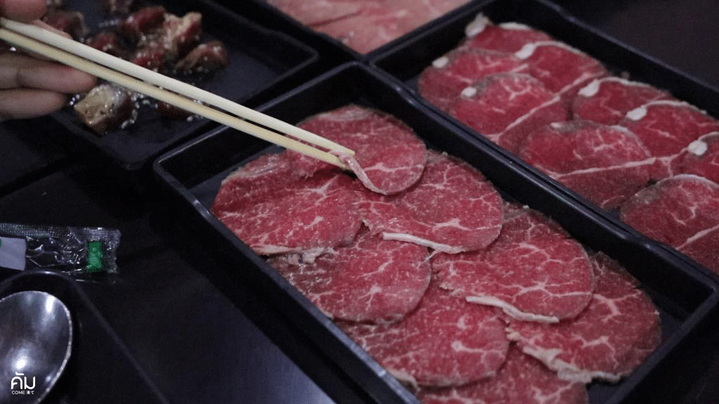 โคขุนโพนยางคำ-Pon-Yang-Kham-Beef-on-plate