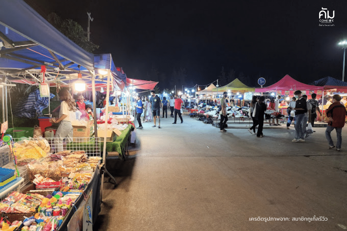 ตลาดเปิดท้าย-kku-flea-market-โซนเสื้อผ้าของใช้และกิ๊ฟช็อป-2