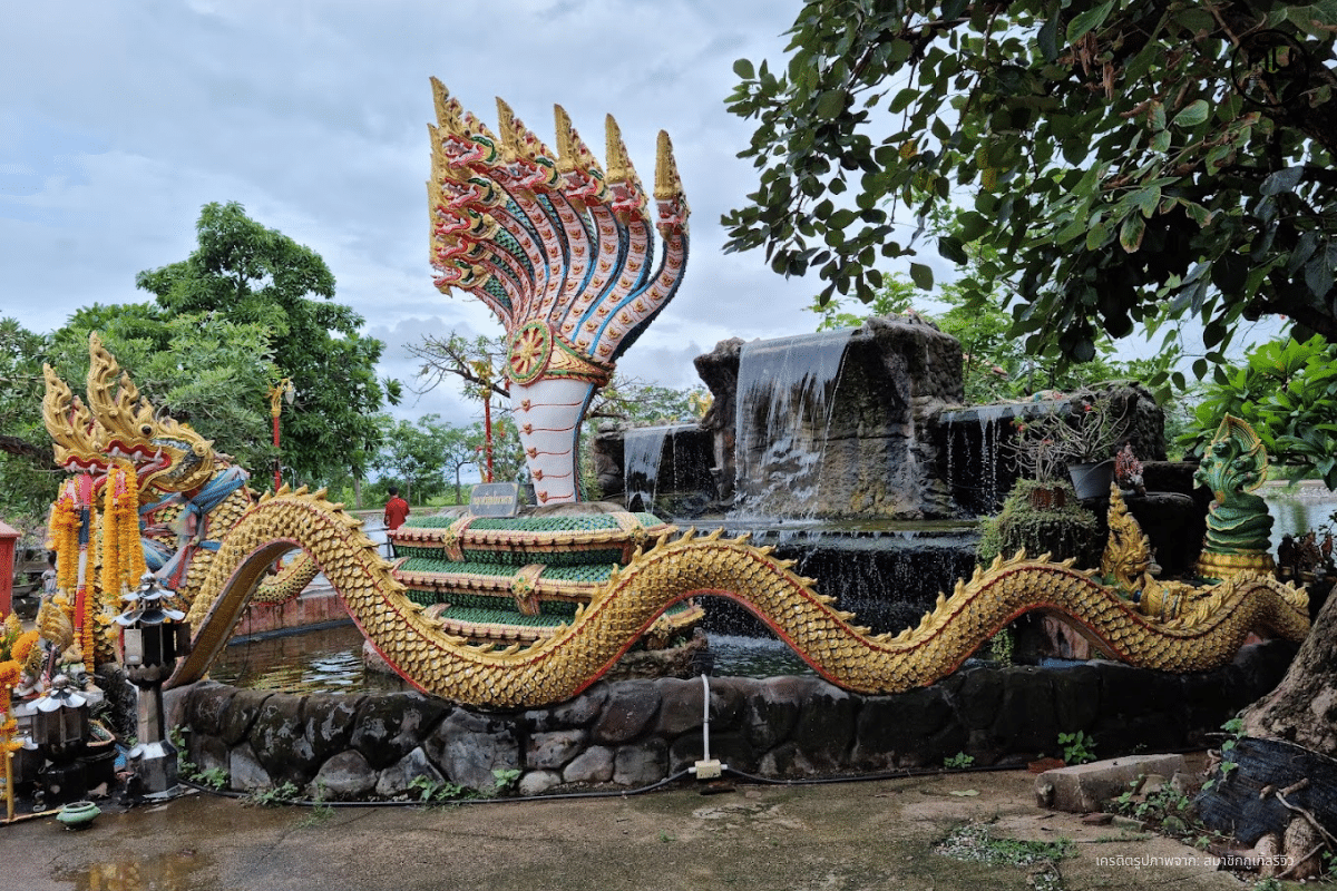 พระธาตุขามแก่น-ประติมากรรมรูปปั้นพญานาค