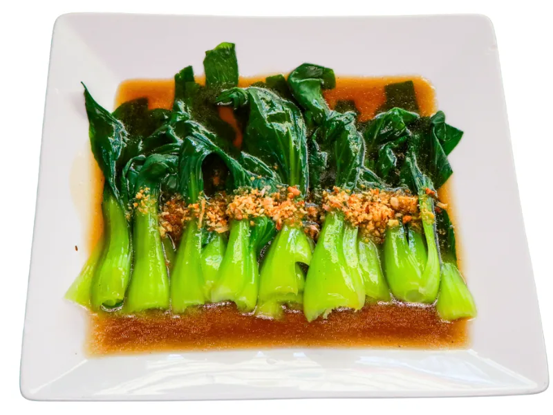 กวางตุ้งน้ำมันหอย ผักลวกกำลังดี ราดซอสน้ำมันหอยเข้มข้นโรยกระเทียมเจียว ร้านคัม ขอนแก่น Bok Choy with Oyster Sauce at Come Khon Kaen