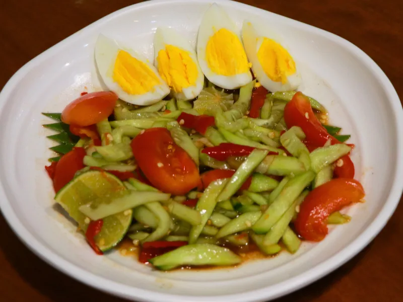 ตำแตงไข่ต้ม (Cucumber Salad w/ Egg) : 79.-